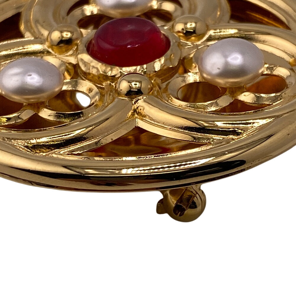 CHANEL Brooch Gold Plated, Faux Pearl gold Brooch Women Used Authentic
