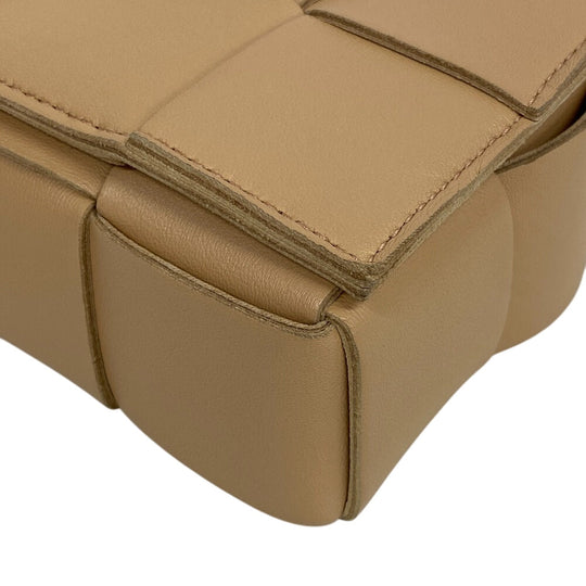 BOTTEGAVENETA Shoulder Bag leather beige flap INTRECCIATO Cassette Women(Unisex) Used Authentic