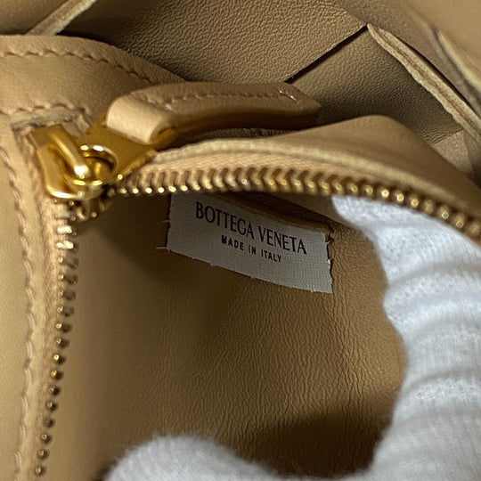 BOTTEGAVENETA Shoulder Bag leather beige flap INTRECCIATO Cassette Women(Unisex) Used Authentic