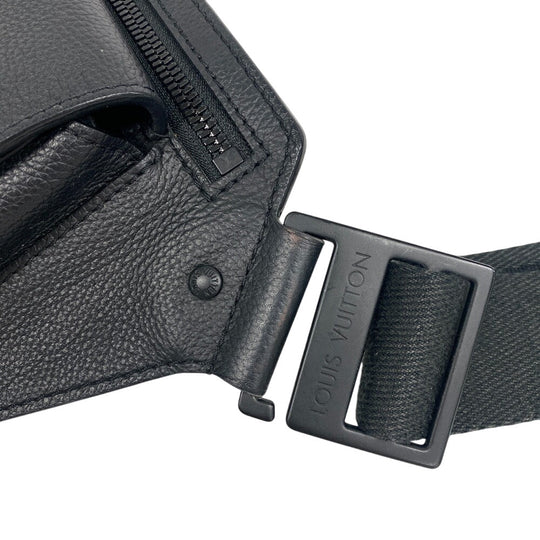 LOUIS VUITTON Shoulder Bag M57081 Grain Calfskin Leather black LV Aerogram takeoff sling mens Used Authentic