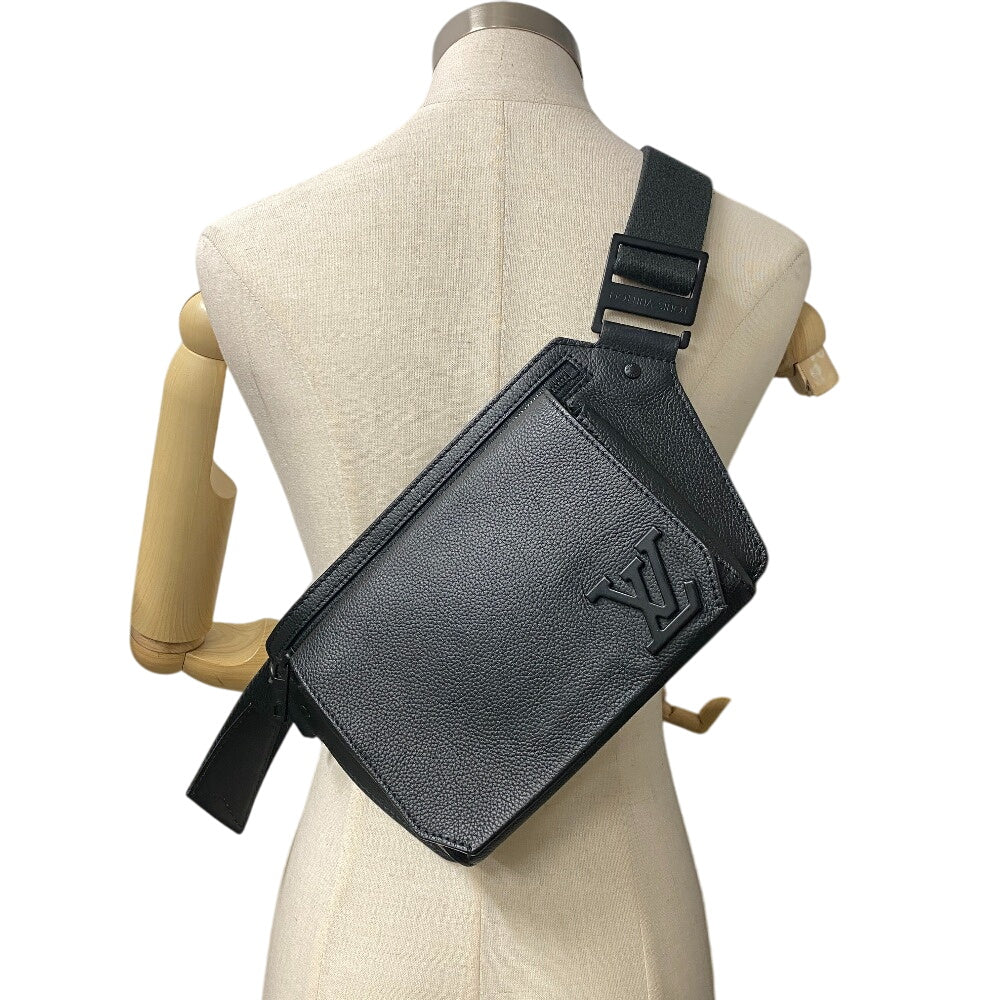 LOUIS VUITTON Shoulder Bag M57081 Grain Calfskin Leather black LV Aerogram takeoff sling mens Used Authentic