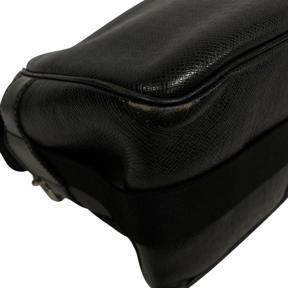 LOUIS VUITTON Shoulder Bag M30152 leather black Taiga reporter mens Used Authentic