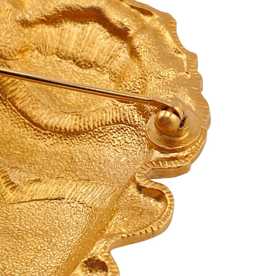 CHANEL Brooch Gold Plated gold 1 COCO Mark logo Scarab motif Women(Unisex) Used Authentic