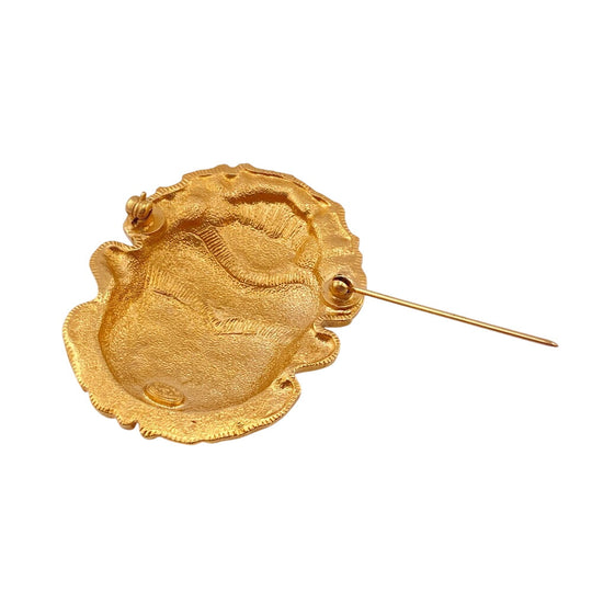 CHANEL Brooch Gold Plated gold 1 COCO Mark logo Scarab motif Women(Unisex) Used Authentic
