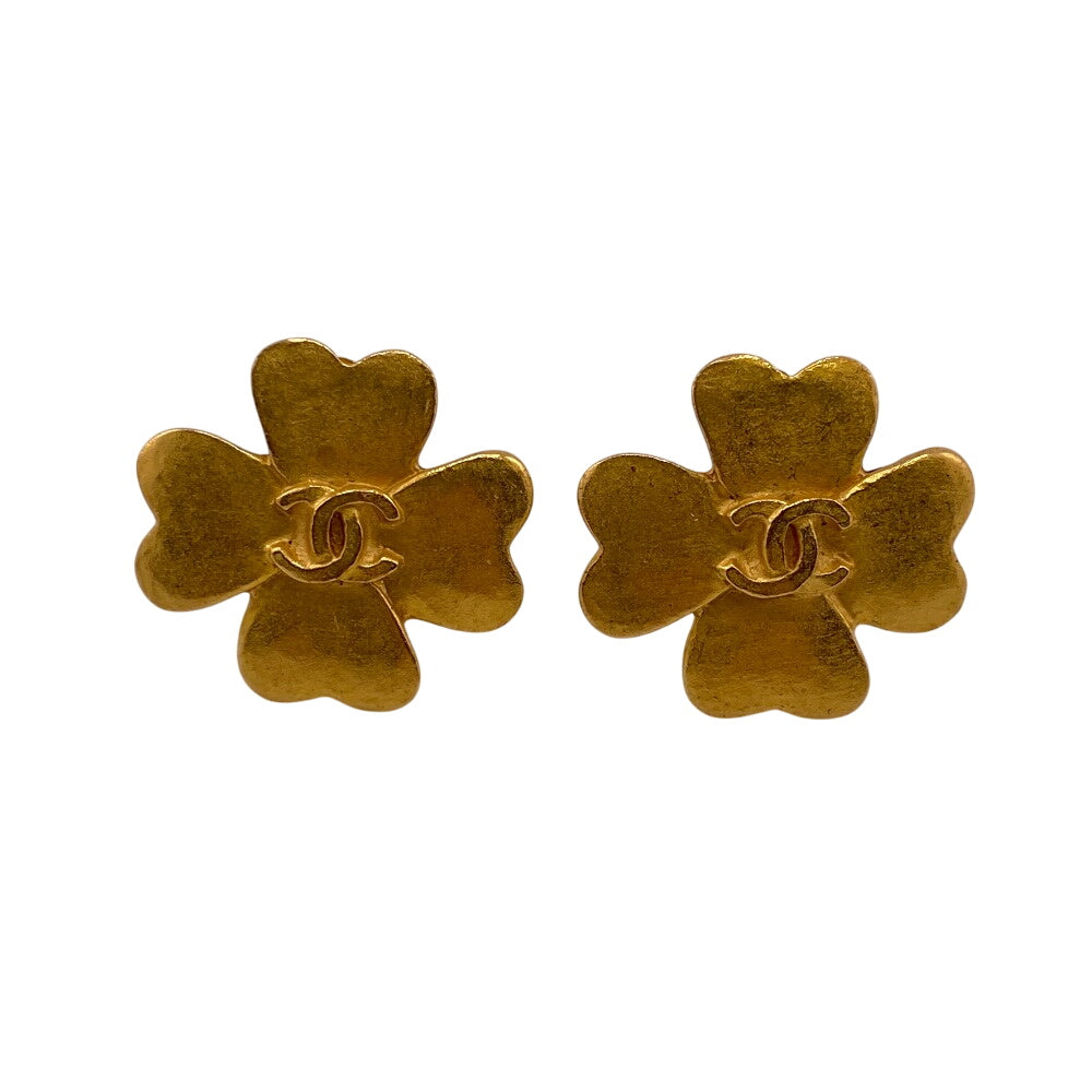 CHANEL Earring 95P Gold Plated gold COCO Mark Clover Women Used Authentic