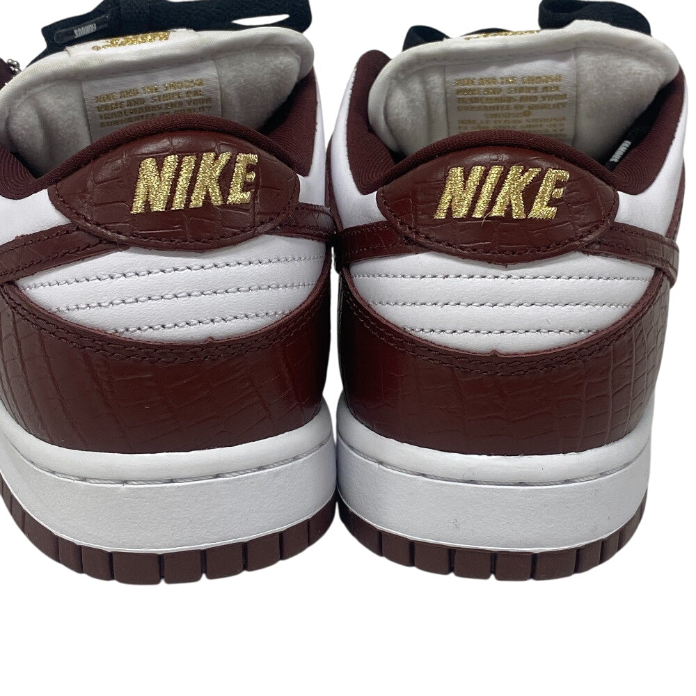 Supreme sneakers DH3228-103 leather white Gold Stars Supreme �~ Nike SB Dunk Low OG QS mens 26 Used Authentic