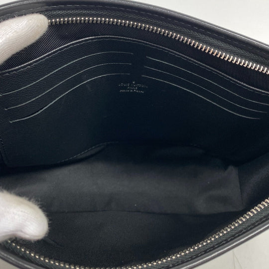 LOUIS VUITTON Clutch bag N41696 Patent leather black Pochette Damier Grafitte Voyage MM mens Used Authentic