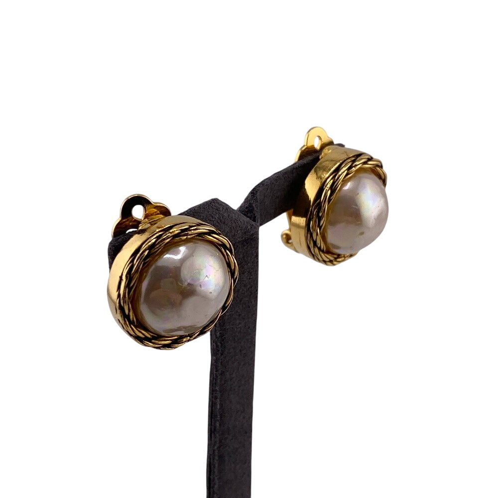 CHANEL Earring Gold Plated gold 1980 2070 Pearl Women Used Authentic