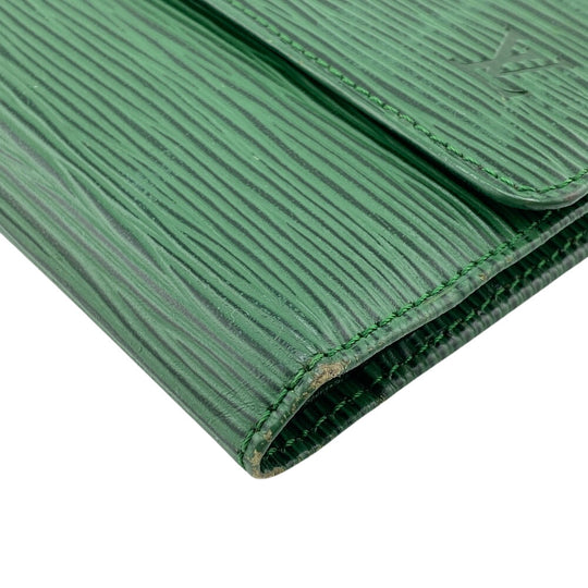 LOUIS VUITTON Long Wallet Purse M63384 Patent leather green Epi Porto Tresor mens(Unisex) Used Authentic