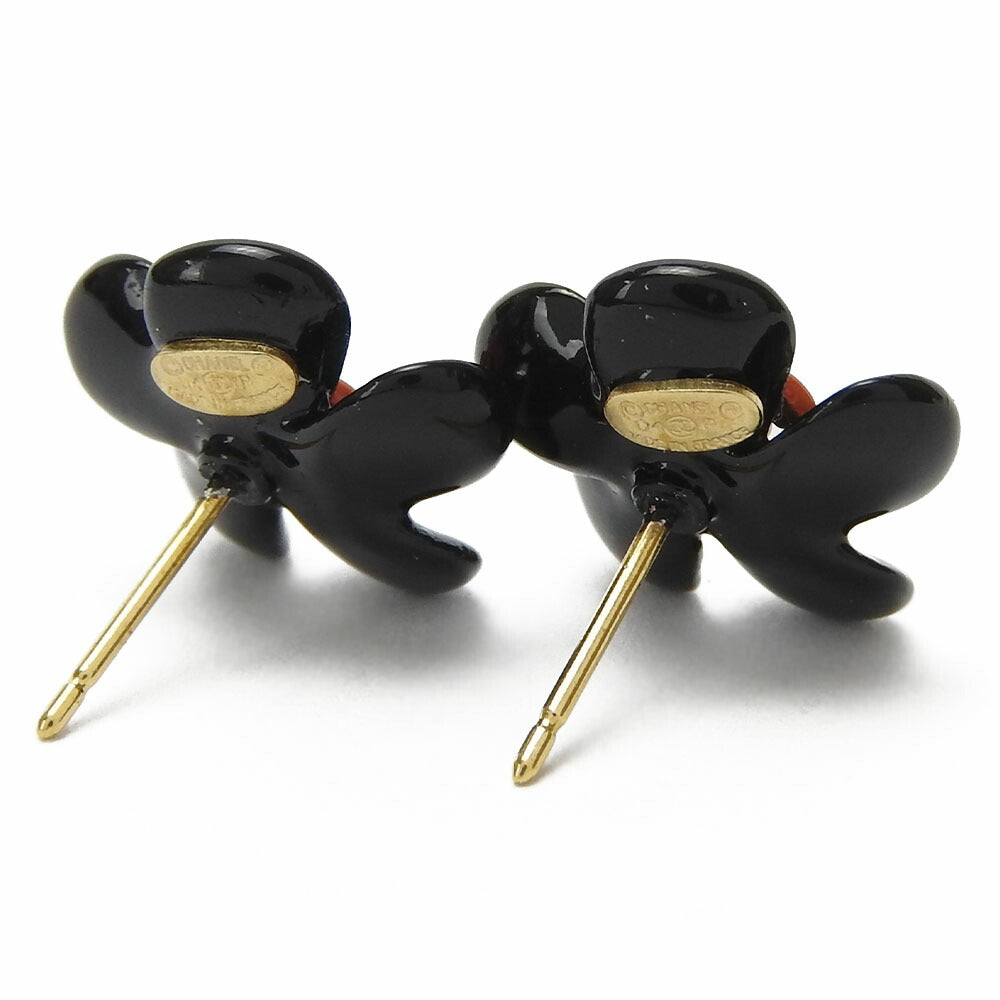 CHANEL Pierce plastic black