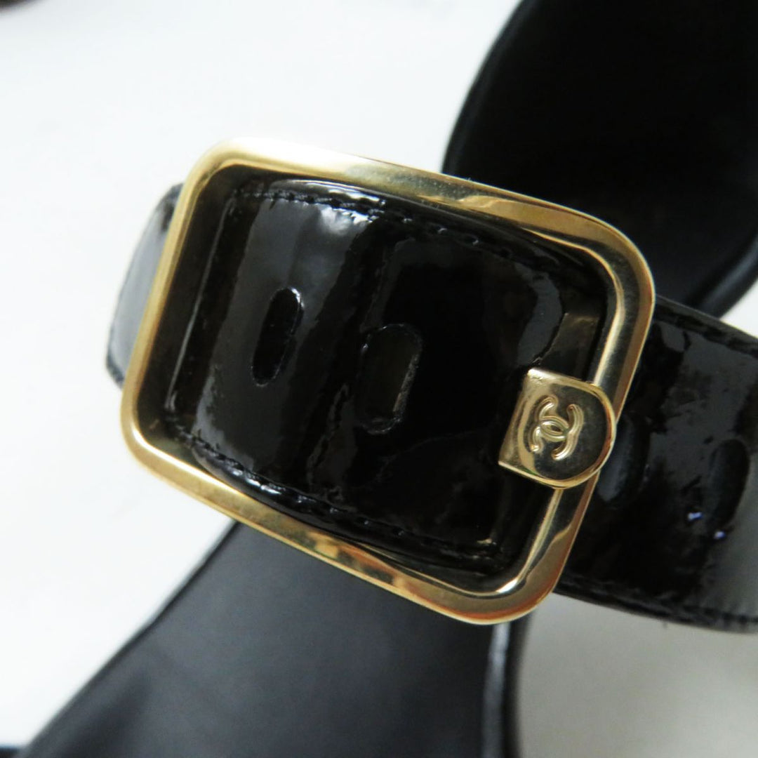 CHANEL Sandals Patent leather black 37.5